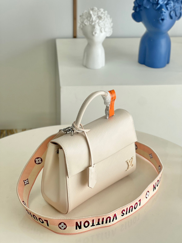 l0*is V*t0n cluny bb