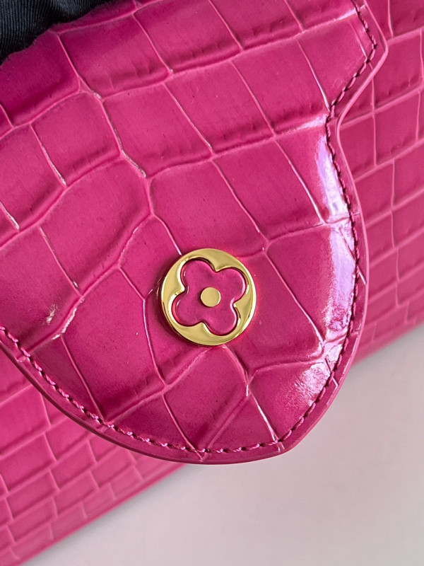 l0*is V*t0n capucines bb