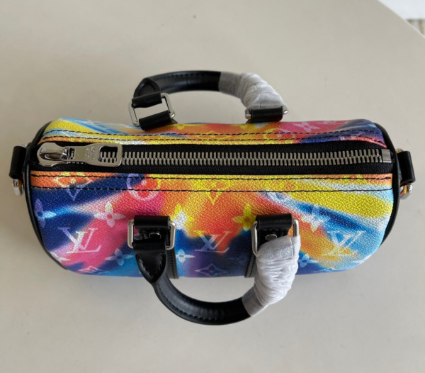 l0*is V*t0n keepall xs