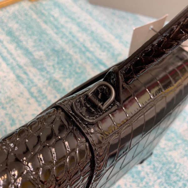 Ba*len*cia*ga  hourglass stretched top handle bag