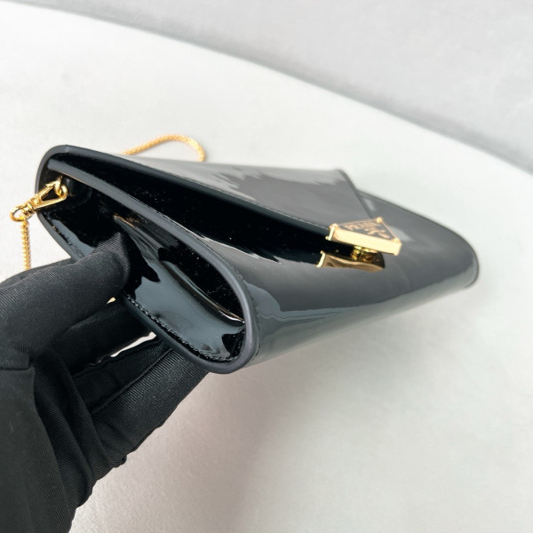 Pra*a patent leather mini-bag-20*11.5cm