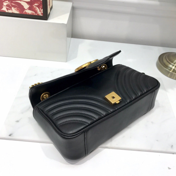 G*u*i gg marmont 26cm