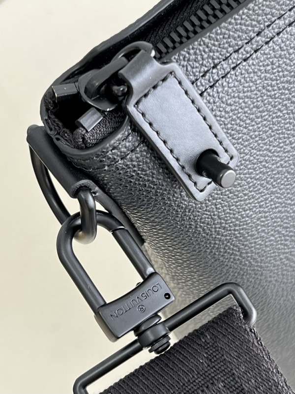 l0*is V*t0n lock it tote