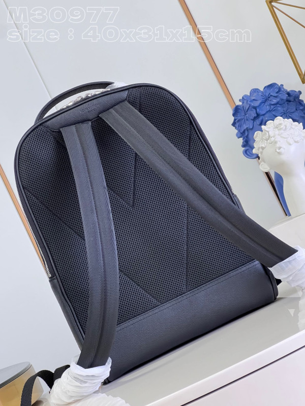 l0*is V*t0n avenue backpack