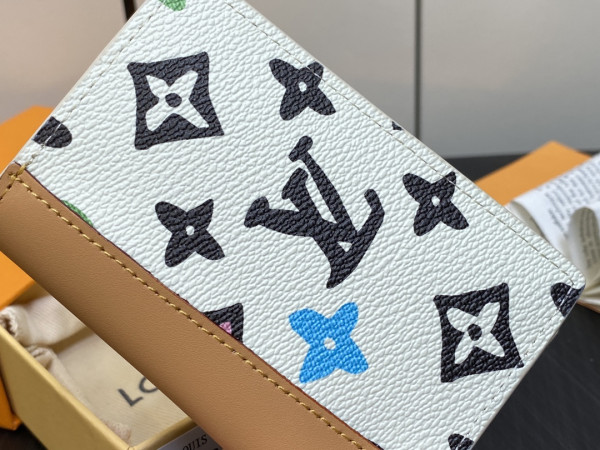 l0*is V*t0n pocket organizer-7.5*11.1*1 cm