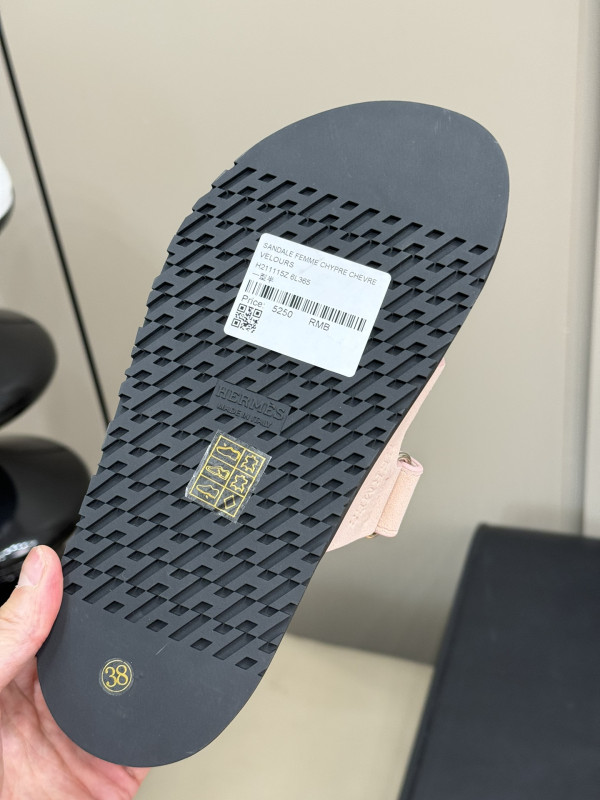 H**mes sandal