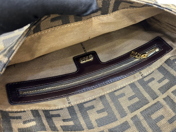 F**di baguette-26*15*4cm