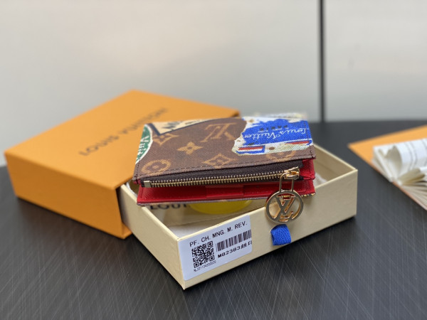 l0*is V*t0n lisa wallet - 9*11.5*1.5cm