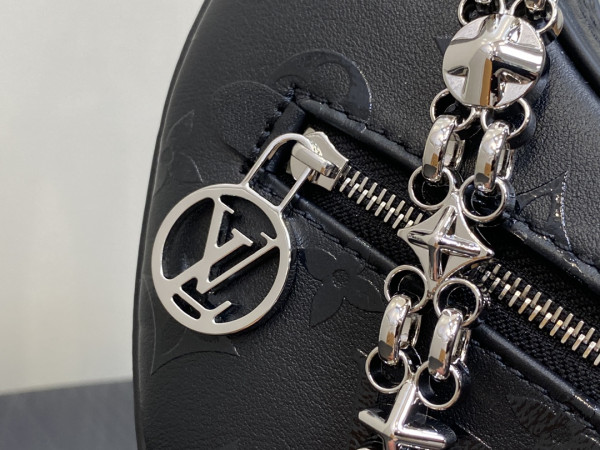 l0*is V*t0n loop-23*13*6cm