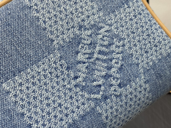 l0*is V*t0n locker dopp kit bag-23*13*12cm