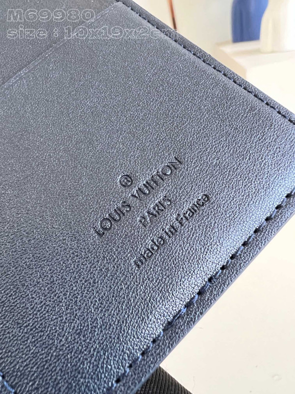 l0*is V*t0n brazza wallet-10*19*2cm