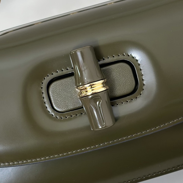 G*u*i bamboo diva medium bag - 26.6*13*8cm