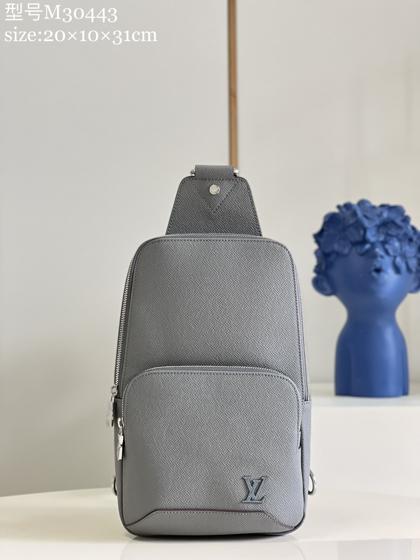 l0*is V*t0n avenue sling bag