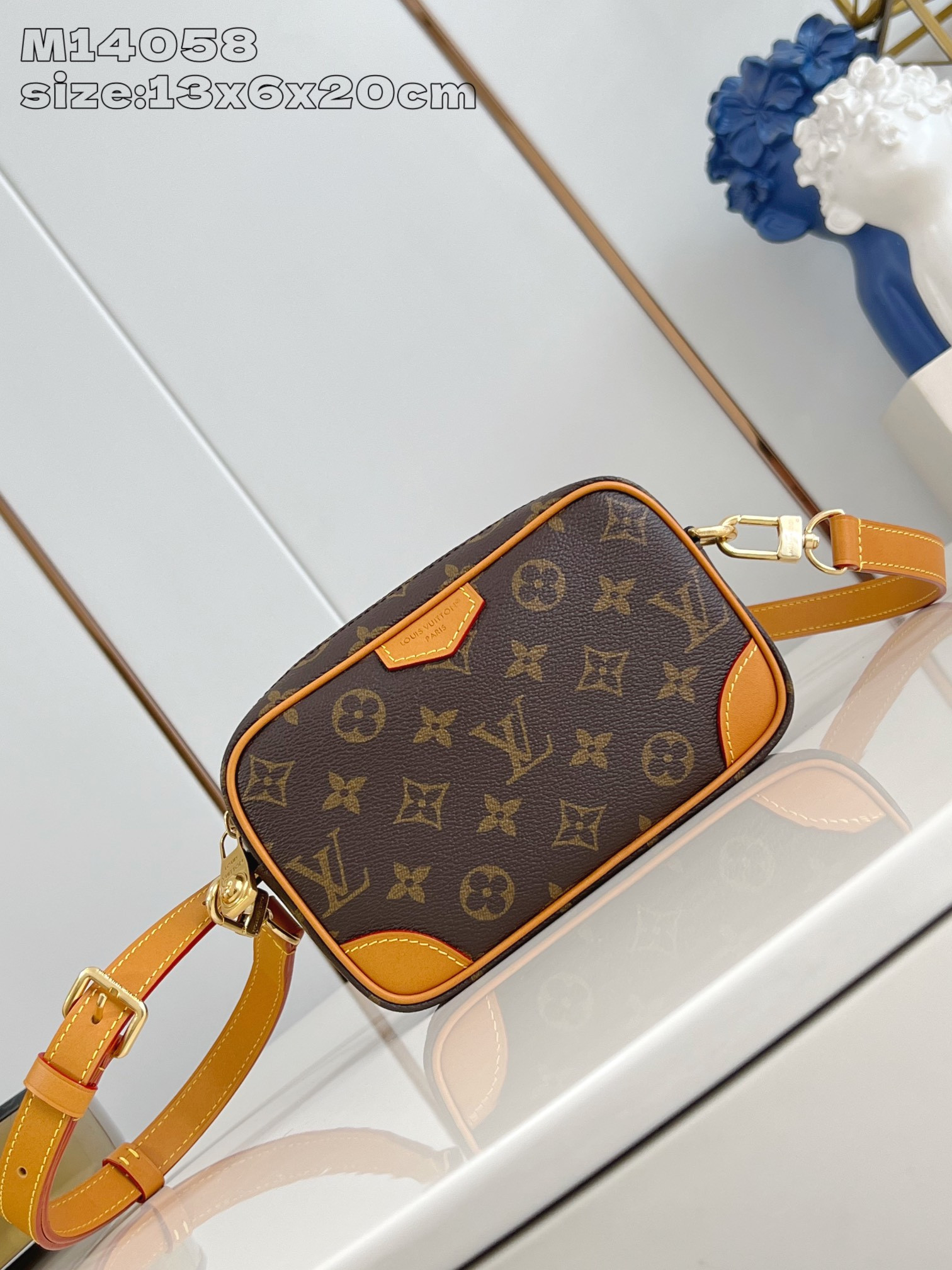 l0*is V*t0n trocadéro wearable wallet-13*6.5*20cm